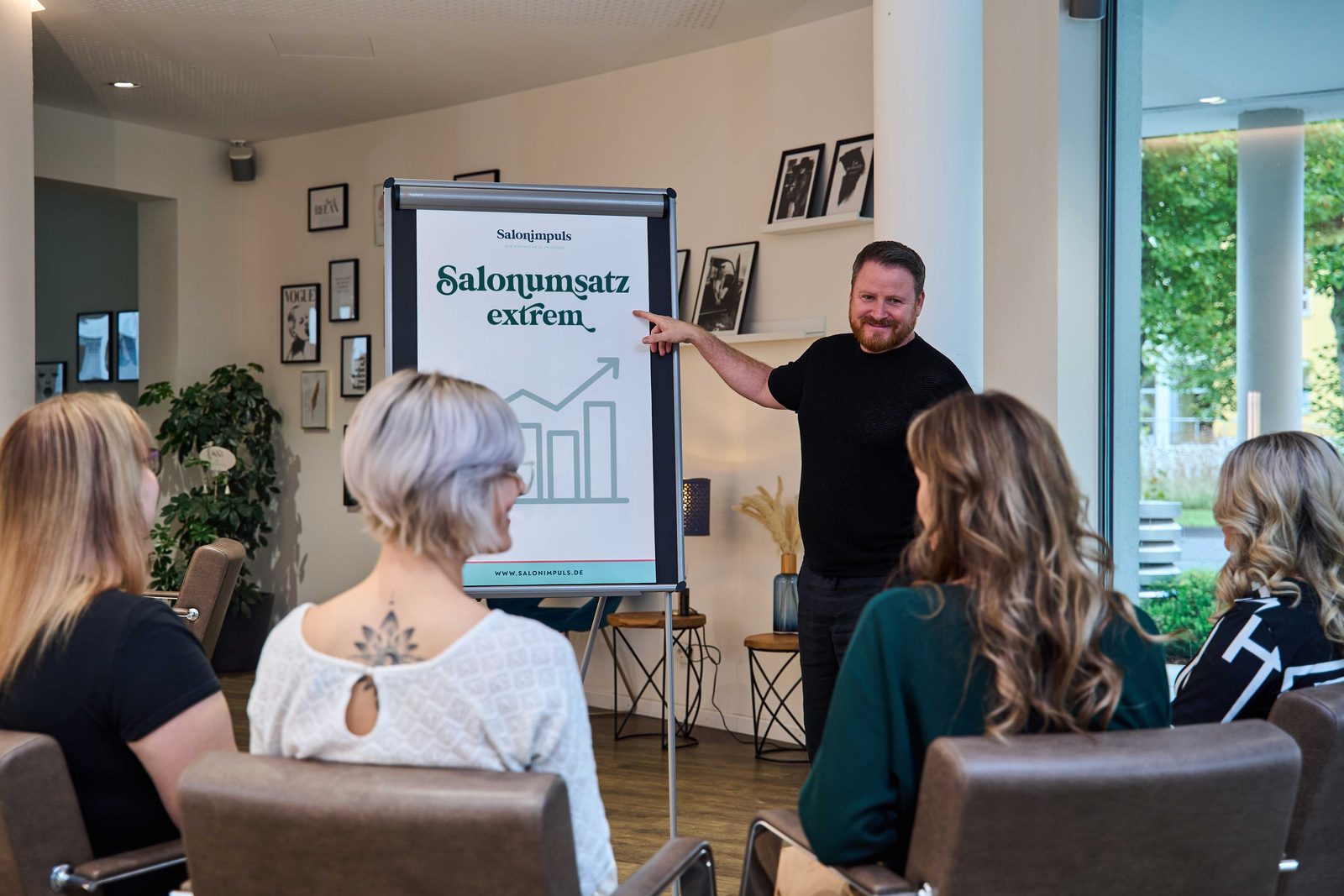 Salonimpuls-Seminar mit Teilnehmenden